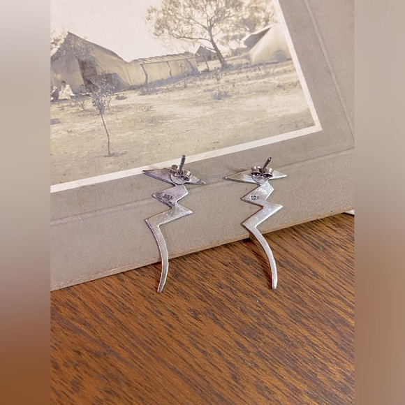 SOLD- Vintage Sterling Silver Lightening Bolt Earrings Marked 925 - Picture 4 of 6